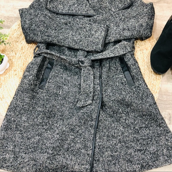 BGSD Black Sparkly Tie Coat - Picture 4 of 14